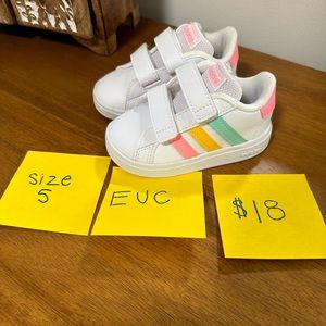 Toddler adidas size 5